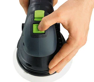 Per un’asportazione maggiore, eseguire una prima sgrossatura, quindi procedere alla finitura nella levigatura orbitale