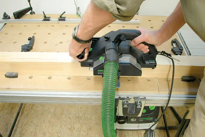 Battute nel legno