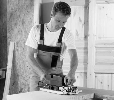 Levigatura di superfici in legno