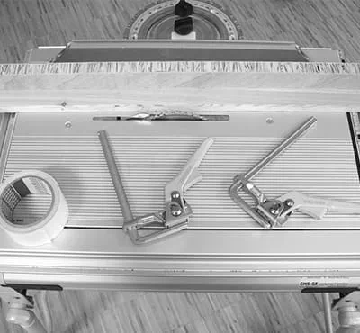 Fissaggio con morsetti con bloccaggio a leva