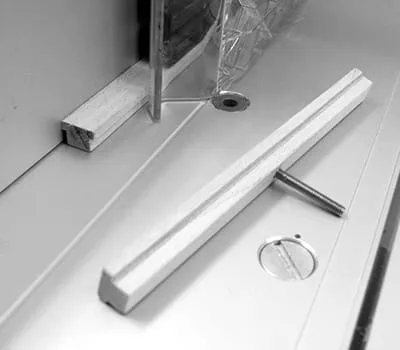 Guida Del Freno Con Stopper Per Listelli Con Ruote GN646.1 - Versione B