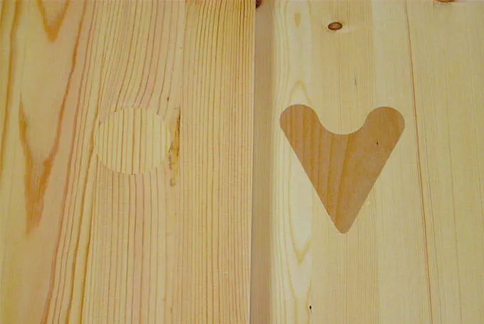 Riparazione di fori nel legno