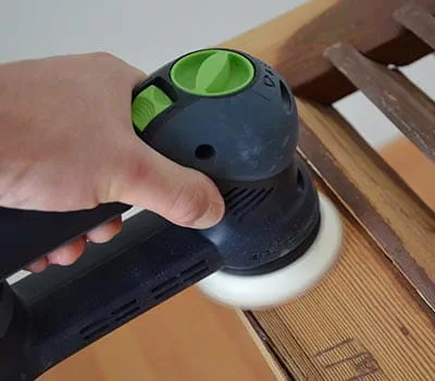 Nell’impostazione Levigatura grossolana, la vernice danneggiata si asporterà velocemente.