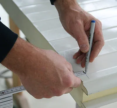 Marcatura dello spigolo di taglio