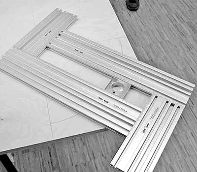 Inserimento perno di centraggio