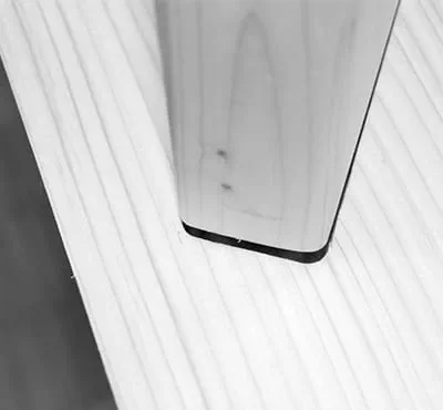 Montare i gradini della scala a scopo di prova