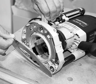 Rimuovere la piastra base standard