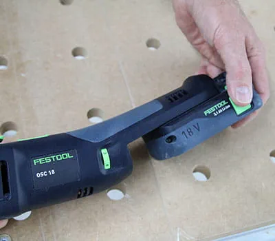 Rimozione della batteria