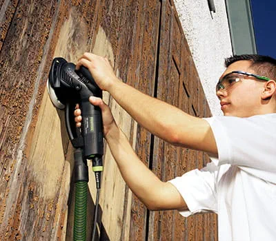 levigatura parete in legno