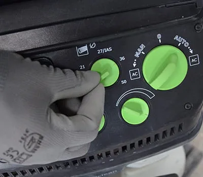 Collegare il sistema AGC DSC 125 all’unità mobile d’aspirazione.