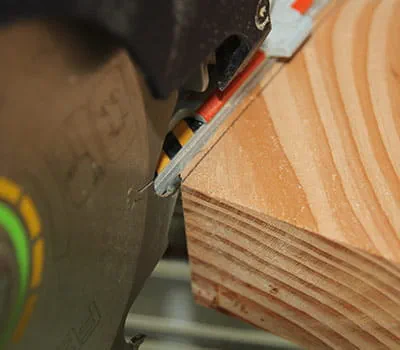 Accostamento dello spigolo di taglio