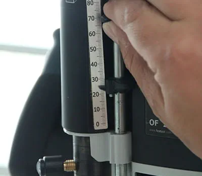 Regolazione della profondità di fresatura