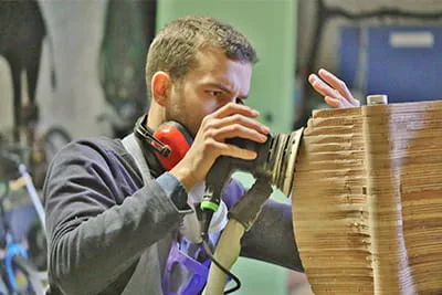 Paul de Livron nel suo atelier.
