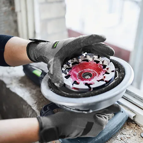 Che si tratti di calcestruzzo, massetto, vernice, collante o altri rivestimenti: i dischi diamantati DIA HARD, ABRASIVE, STONE, THERMO e PAINT fanno di tutto. Si sostituiscono in pochi movimenti.