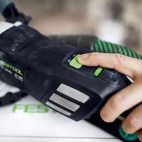 Con il collegamento Bluetooth® la RG 130 ECI può instaurare una connessione con l'aspiratore. In questo modo, l'aspirazione viene avviata automaticamente anche se l'RG 130 ECI è collegata a un'altra fonte di alimentazione.