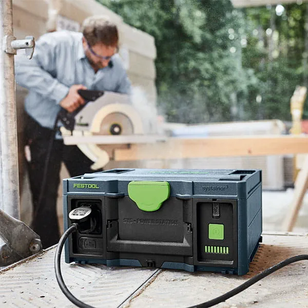 La nuova SYS-PowerStation durante l'uso in cantiere. 