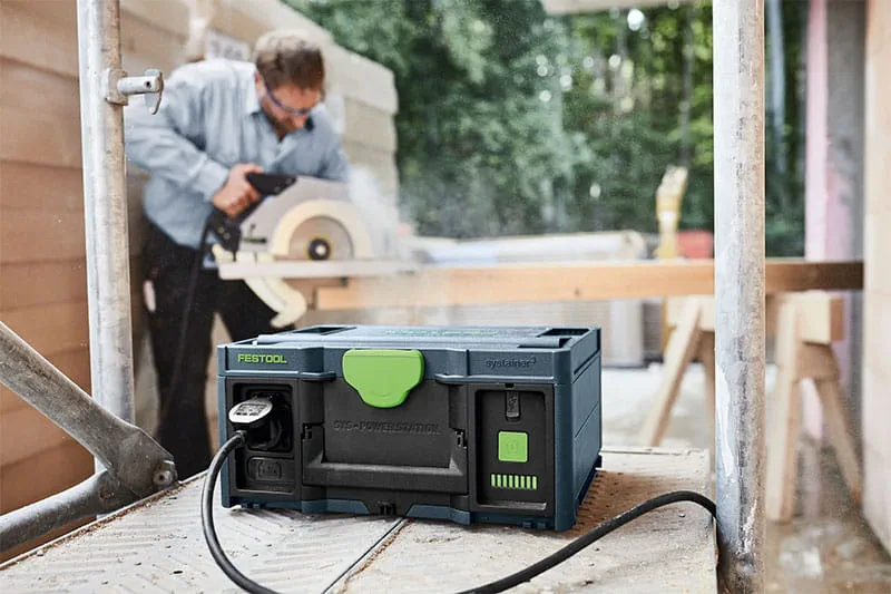La nuova SYS-PowerStation durante l'uso in cantiere. 